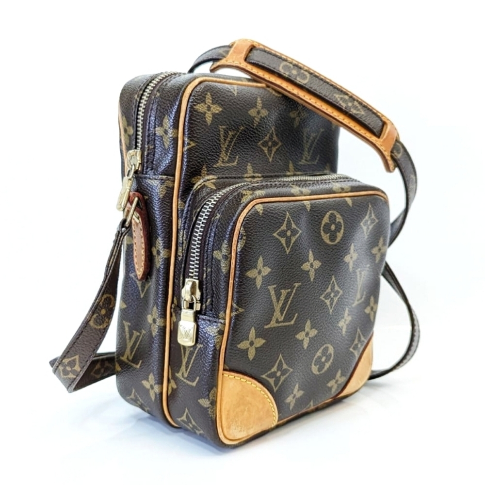 💎Authentic Louis Vuitton Amazon monogram crossbody Bag. Includes Free Gift! 😍 - Picture 4 of 17